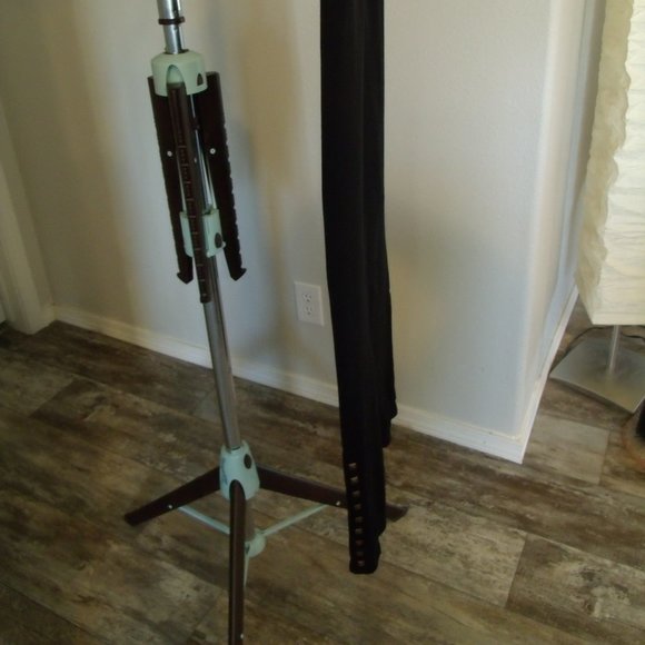 MUST SEE PICS Apt 9  1X Black Leggings w/Leg Bling - Picture 4 of 6